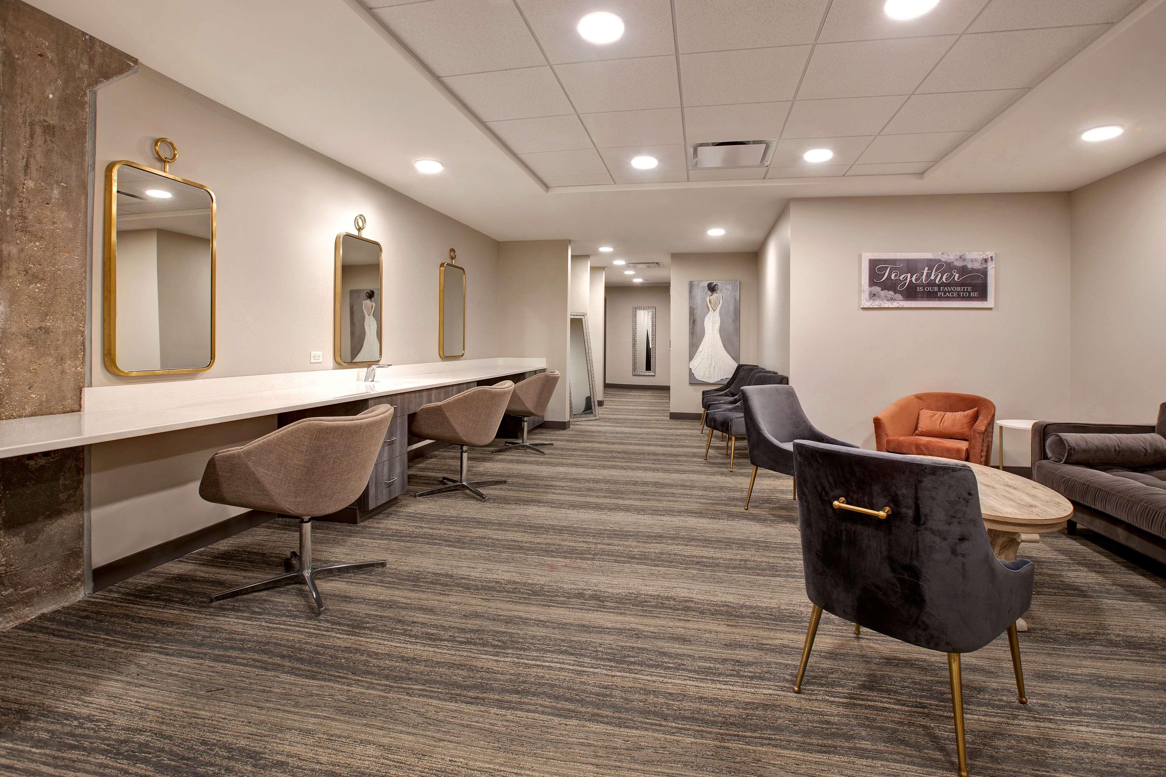 Embassy Suites By Hilton Rockford Riverfront Esterno foto