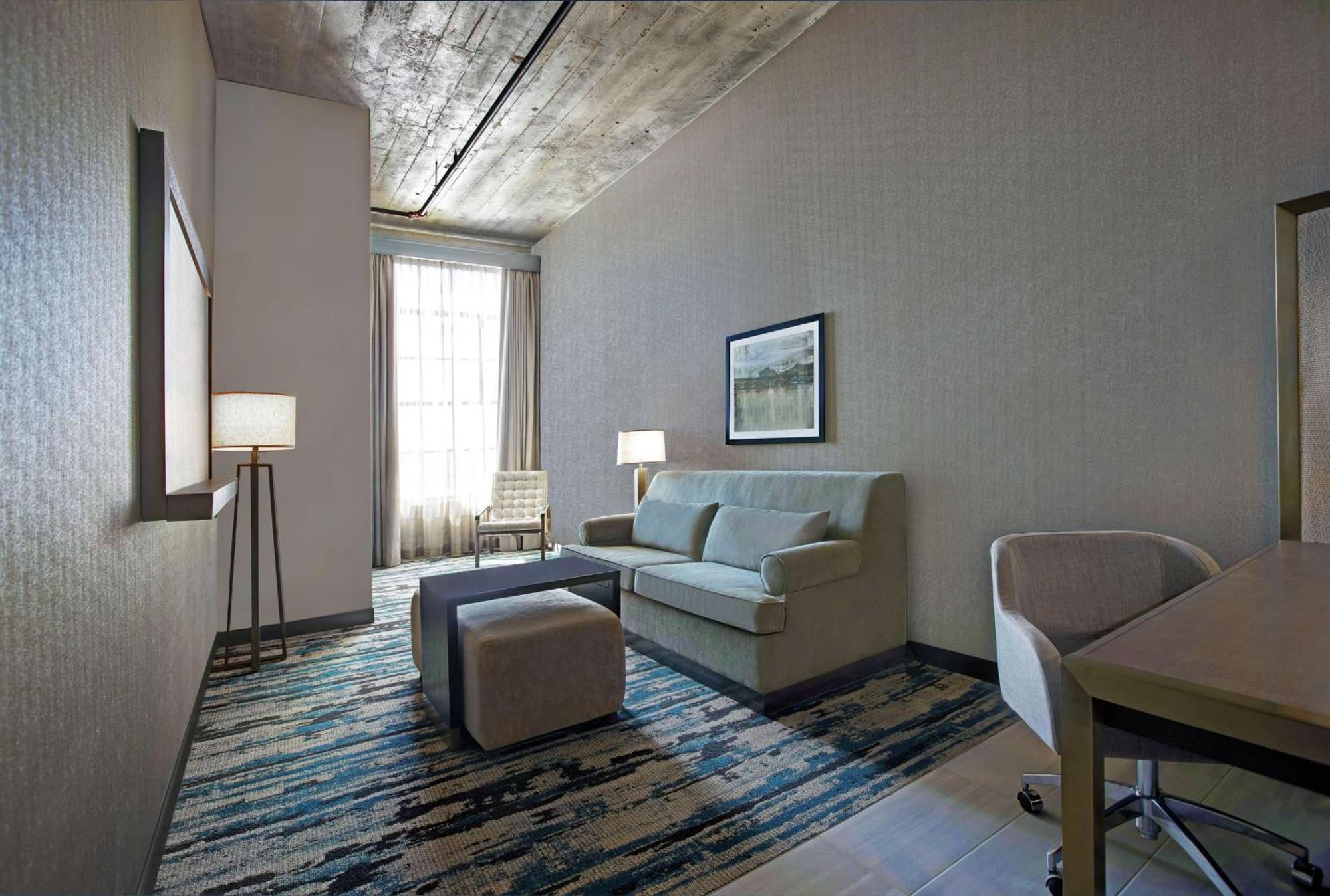 Embassy Suites By Hilton Rockford Riverfront Esterno foto