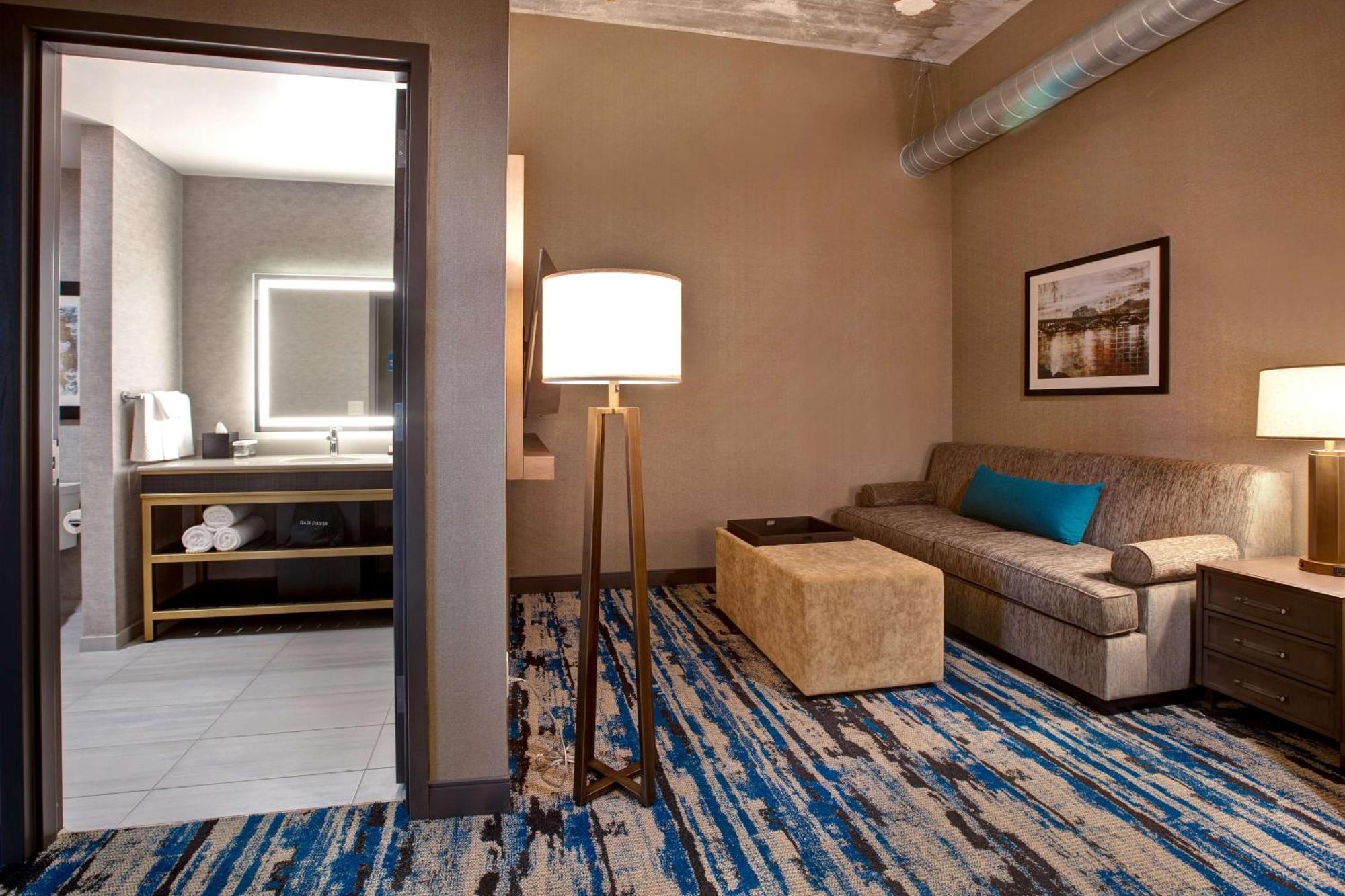 Embassy Suites By Hilton Rockford Riverfront Esterno foto