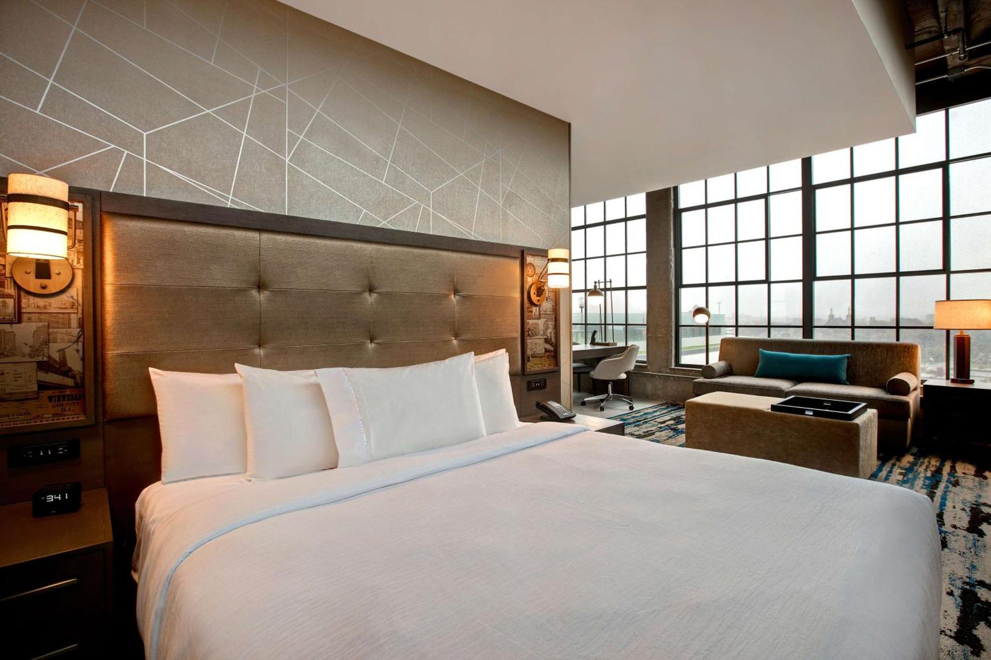 Embassy Suites By Hilton Rockford Riverfront Esterno foto