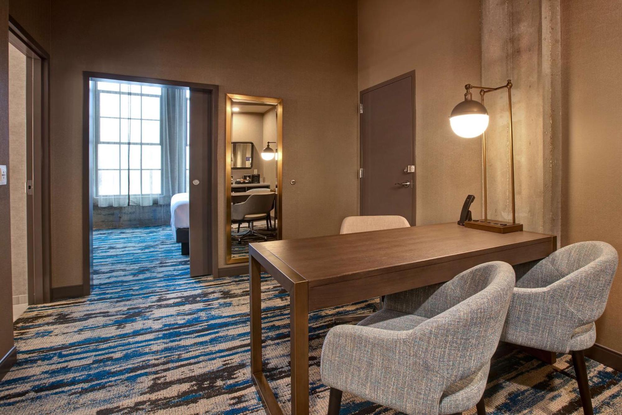 Embassy Suites By Hilton Rockford Riverfront Esterno foto