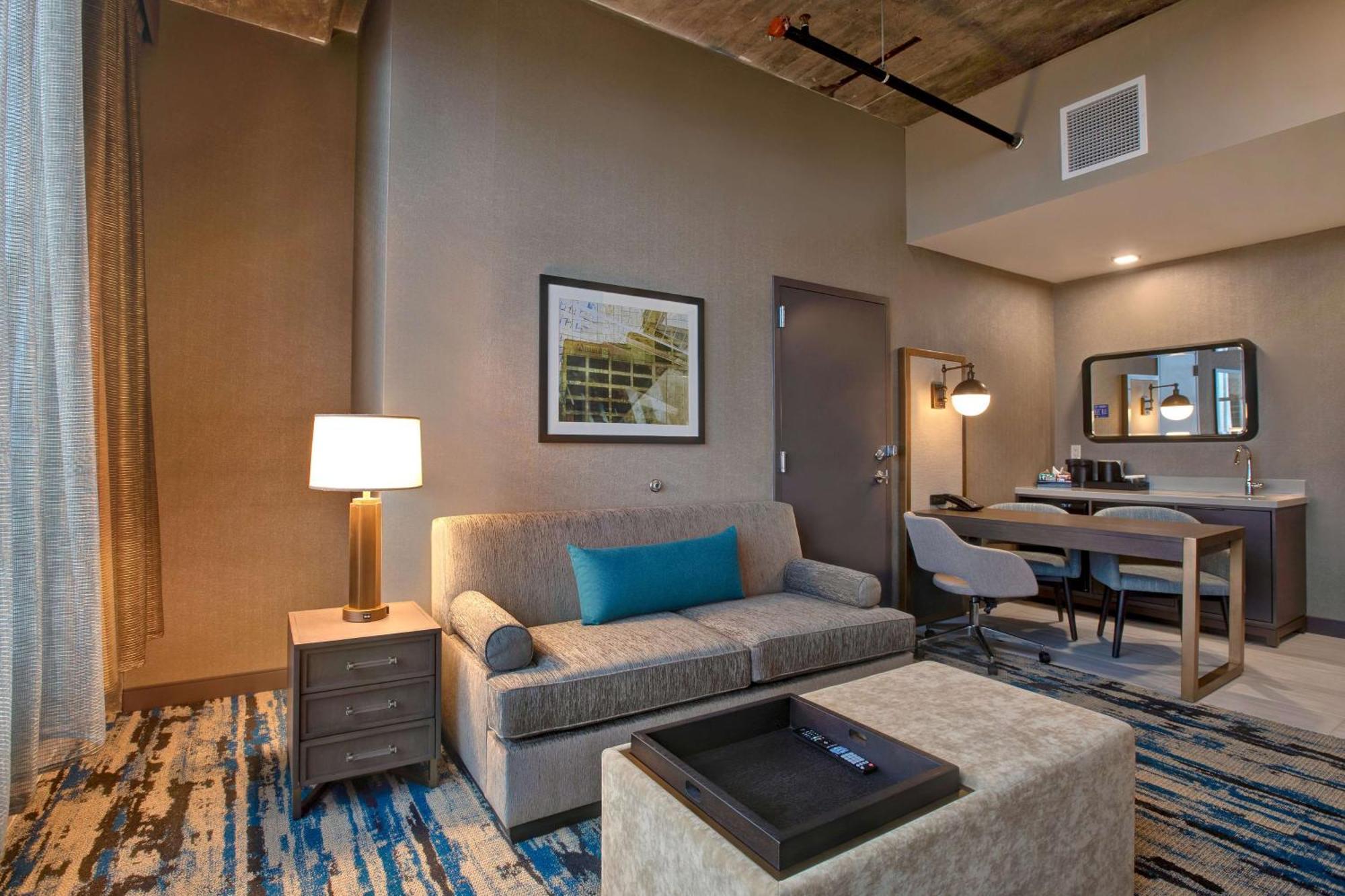 Embassy Suites By Hilton Rockford Riverfront Esterno foto